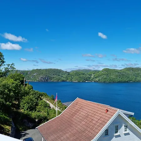 - Oksnevik Lindesnes Gronsfjord