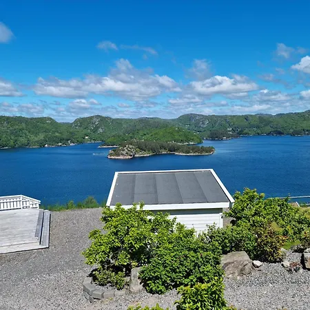 - Oksnevik Lindesnes *