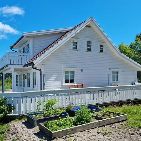 - Oksnevik Lindesnes شقة Gronsfjord
