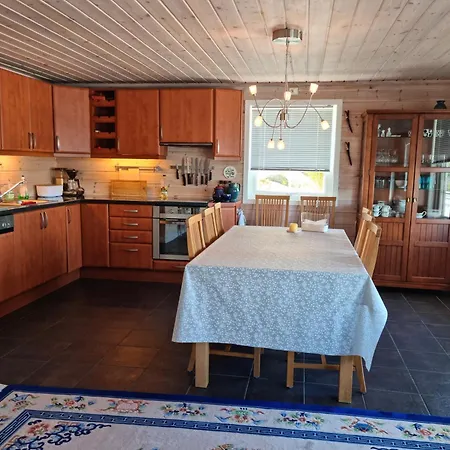 - Oksnevik Lindesnes * Gronsfjord