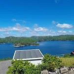 - Oksnevik Lindesnes *